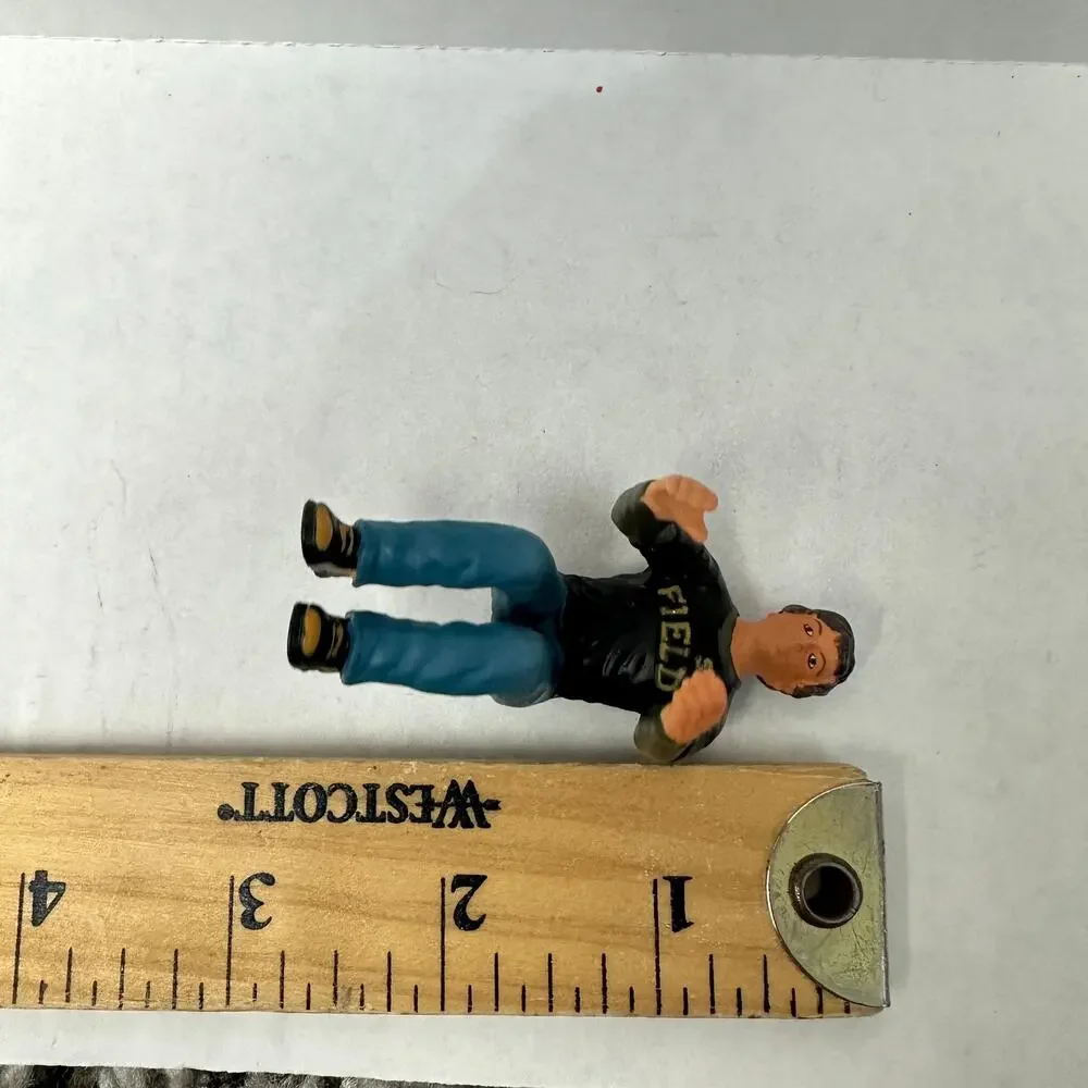 Schleich 13444 SUV Driver Sitting 4x4 Vehicle Driver Retired Action Figure